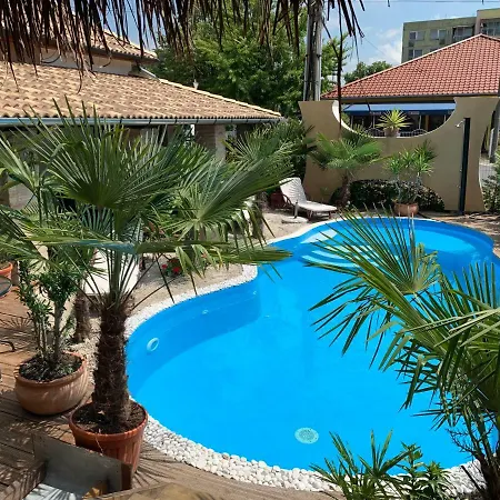 Hacienda Apartman *